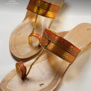 rang de kolhapuri chappal (silver) (copy)